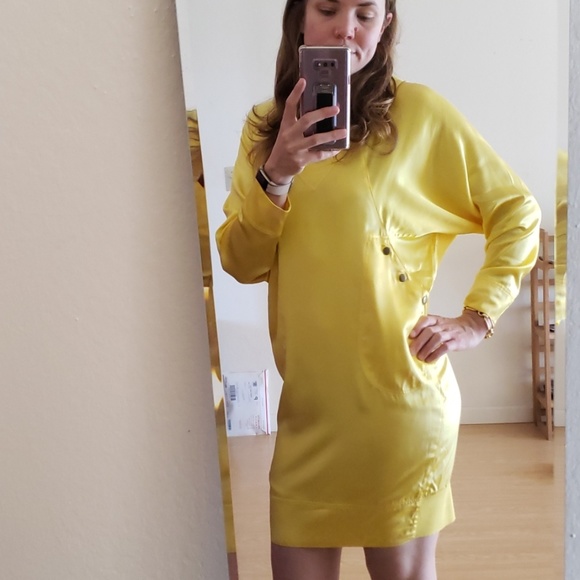 Derek Lam Dresses & Skirts - Derek Lam silk doleman sleeve mini dress